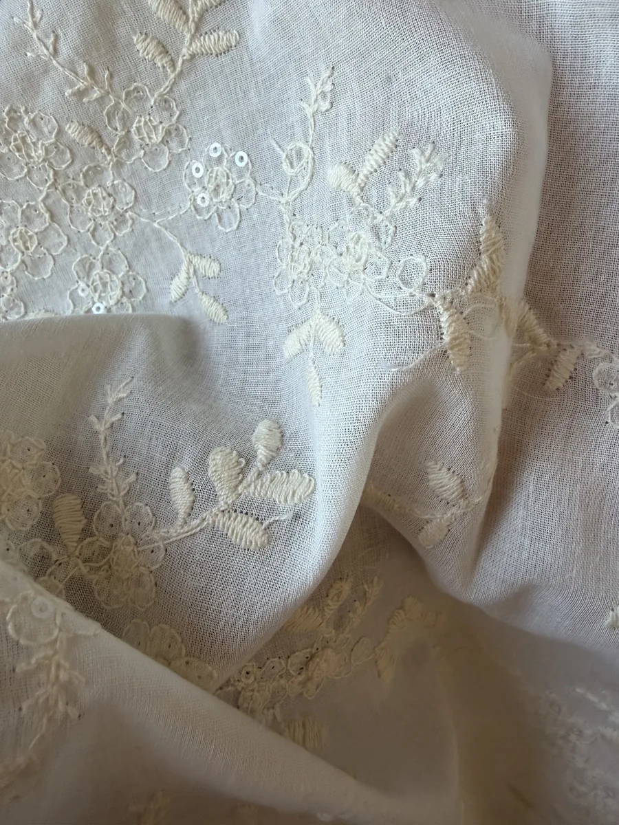 Art. FILOMENA — Embroidered Cotton Voile · Scalloped Edge